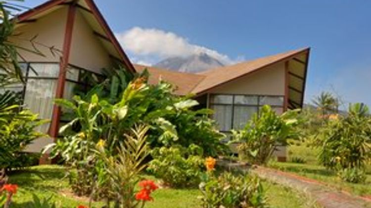 Montana de Fuego Resort & Spa Exterior