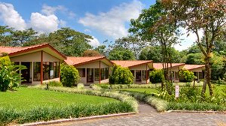 Montana de Fuego Resort & Spa Exterior