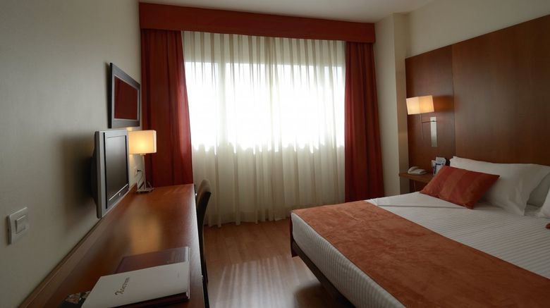 <b>Hotel Xon's Valencia Room</b>
