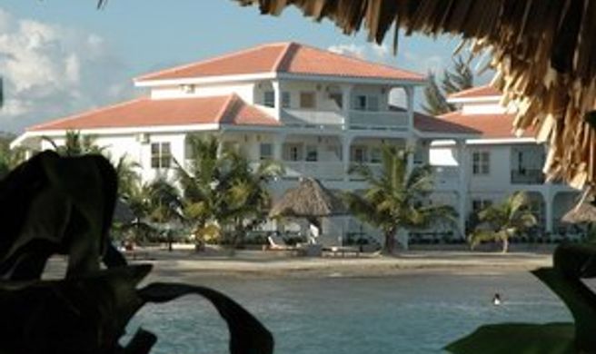 Placencia Resort Exterior