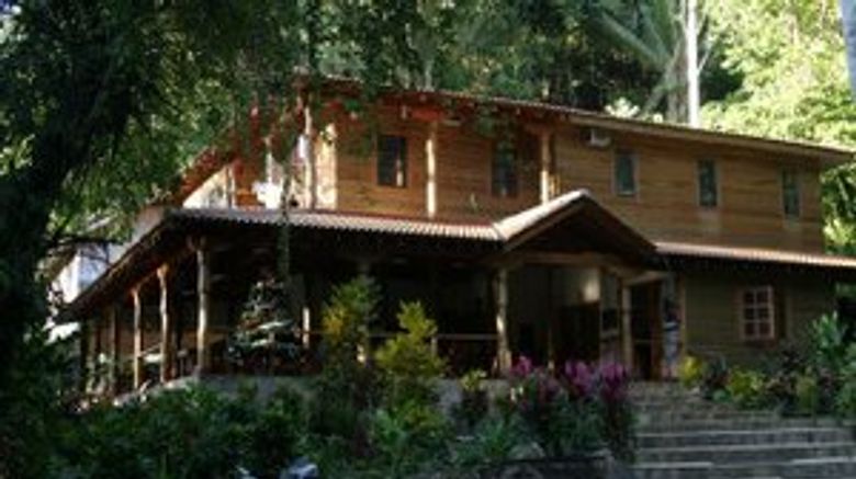 <b>Caves Branch Jungle Lodge Exterior</b>
