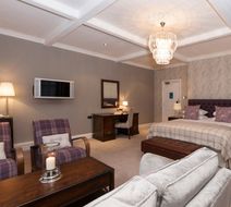 The Manor Elstree Room