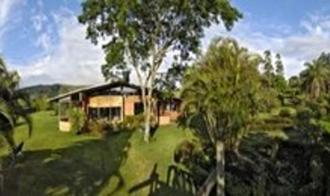 Mystica Lodge Exterior