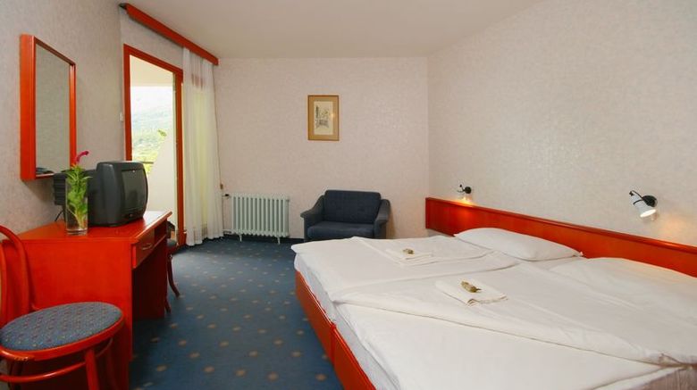 <b>Hotel Laguna Room</b>