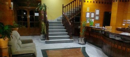 Hotel La Sierra Lobby