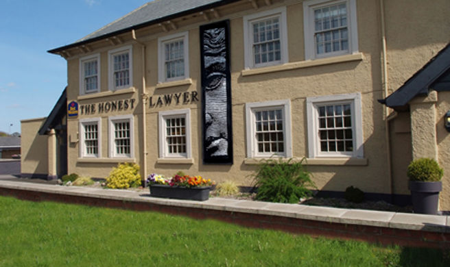 Honest Lawyer Hotel Exterior