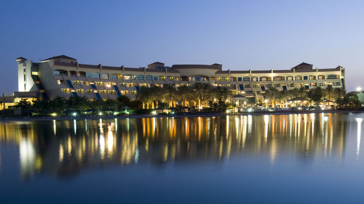 Al Raha Beach Hotel Exterior