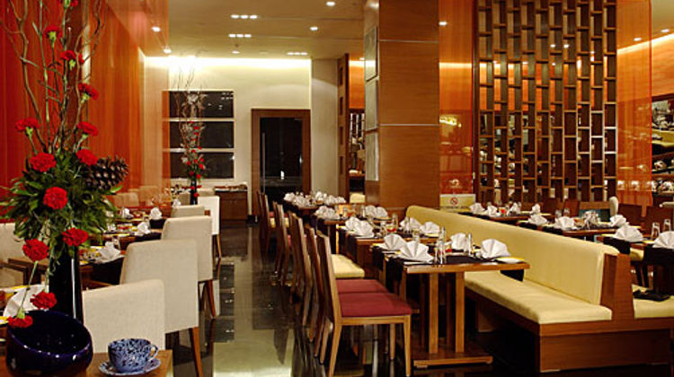 Fortune Select Global, Gurgaon Restaurant
