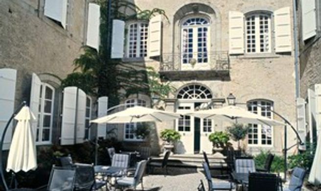 Relais de Mirepoix Exterior