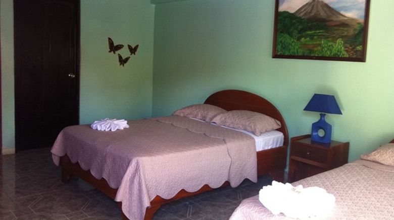 <b>Luigis Hotel Room</b>