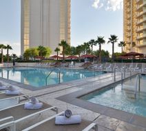 The Signature at MGM Grand Pool