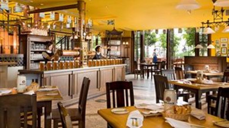 <b>Narada Resort & Spa Restaurant</b>