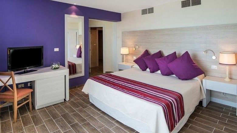 <b>Blau Varadero Hotel Room</b>