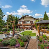 Willows Lodge