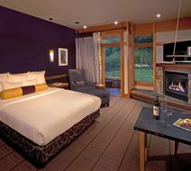 Willows Lodge Room