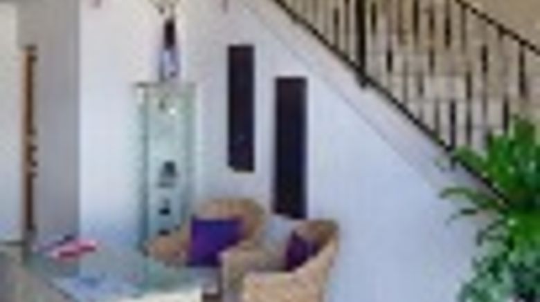 <b>Chateau de Sanse Lobby</b>