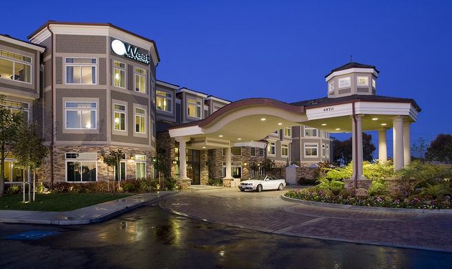 West Inn & Suites