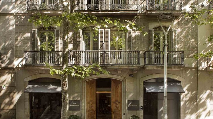 Hotel Advance Exterior