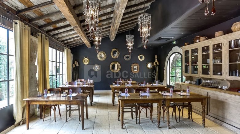 <b>Hameau des Baux Banquet</b>