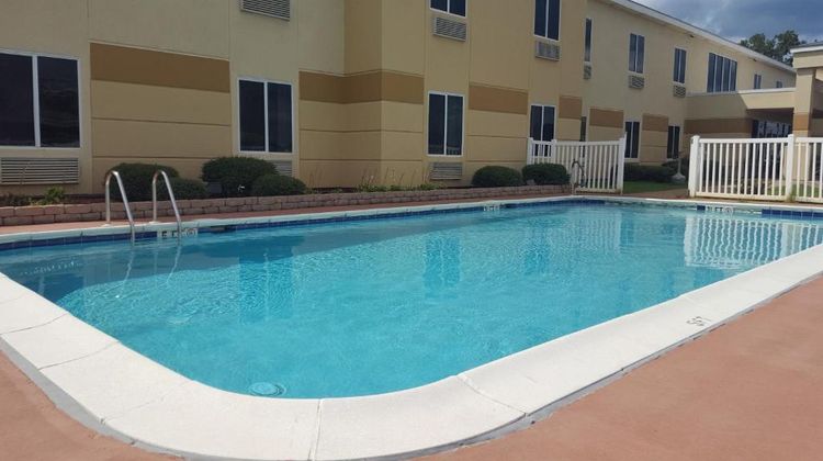 The Rutledge Inn & Suites Pool