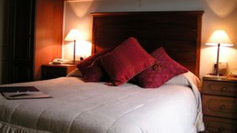 <b>The Pines at Eastleigh Room</b>