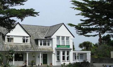 Pine Lodge Hotel