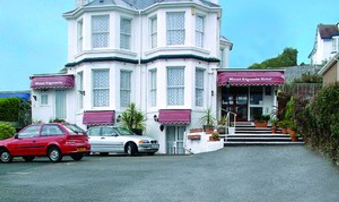 Mount Edgcombe Hotel Exterior