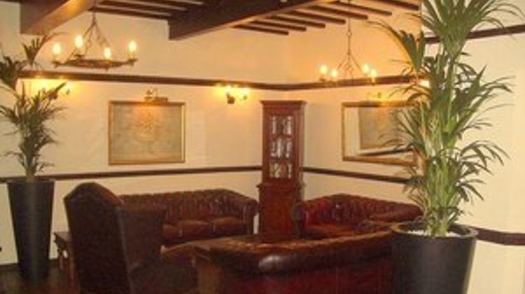 The Yenton Hotel and Restaurant Restaurant