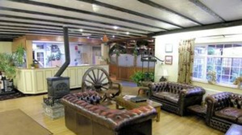 <b>Three Rivers Hotel & Spa Lobby</b> <b>Three Rivers Hotel & Spa Lobby</b>