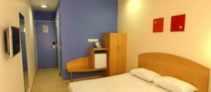 Rose Valley Hotel Room