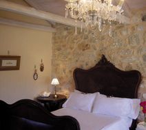 Pavezzo Country Retreat Room