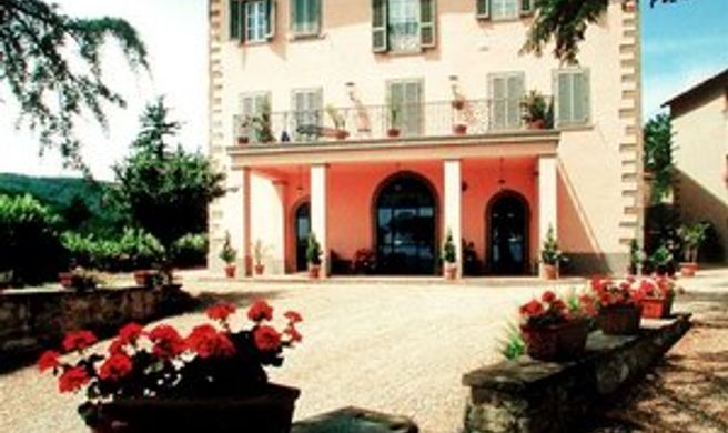 Villa La Grotta Exterior
