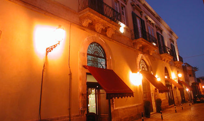 Hotel Palazzo Failla Exterior