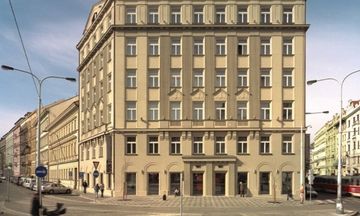 987 Prague Hotel