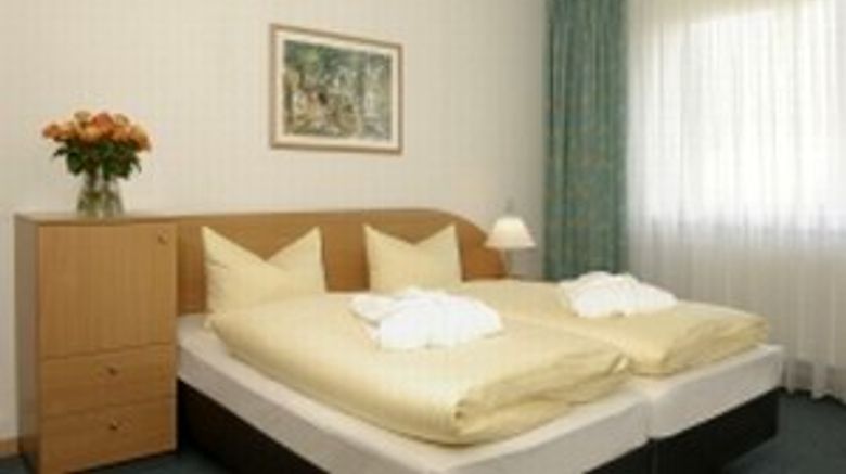<b>Hotel Heubacher Hoehe Room</b>