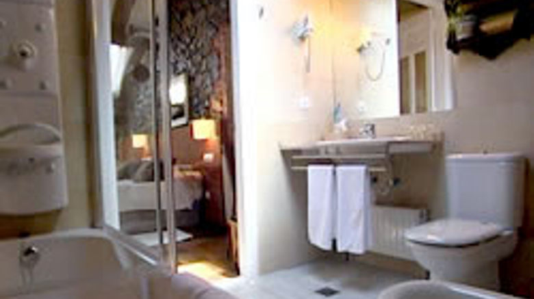 <b>Mar del Sueve Room</b>