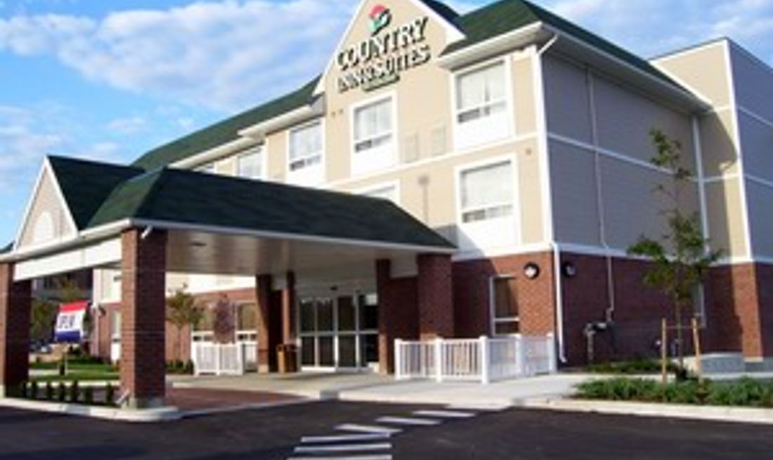 Country Inn & Suites London South Exterior