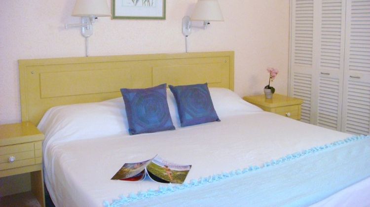 Plum Tree Club at Rockley Golf Course Room