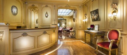 Hotel Belfast Lobby