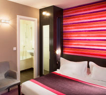Le Marceau Bastille Hotel Room