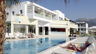 Angela Suites Boutique Hotel