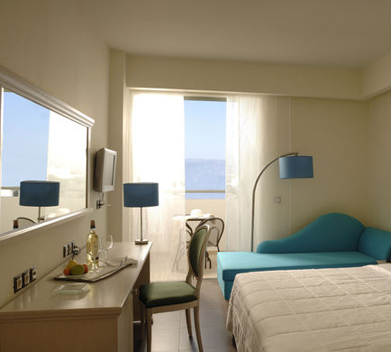 Angela Suites Boutique Hotel Room