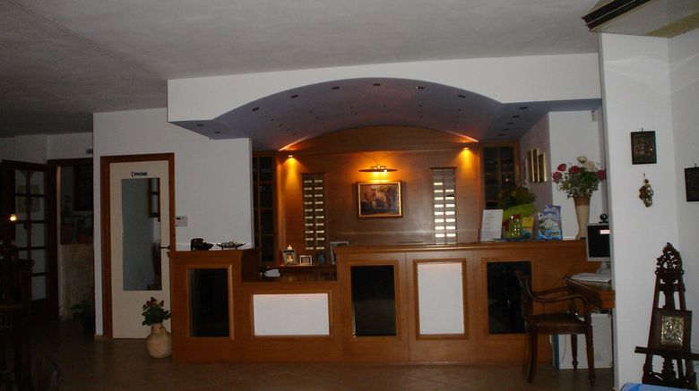 <b>Amazones Village Suites Lobby</b>