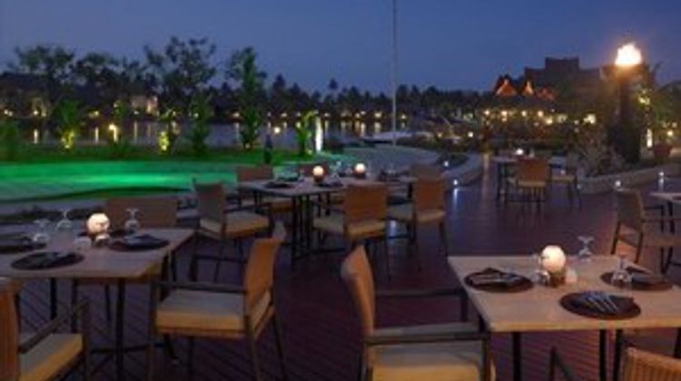 Zuri Kumarakom Kerala Resort & Spa Restaurant