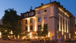 Ester Hotel