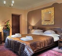 Ester Hotel Suite