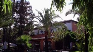 La Racona Hotel