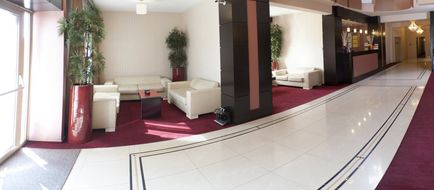 RIN Central Hotel Lobby