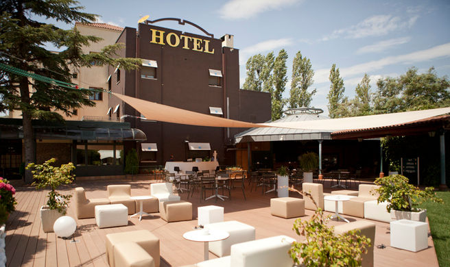 Don Carlos Hotel Exterior