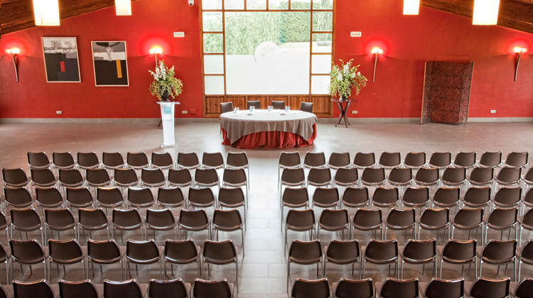 Don Carlos Hotel Meeting